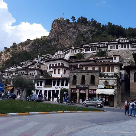 Hotel Omer Berat