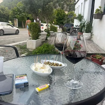 Hotel Omer *